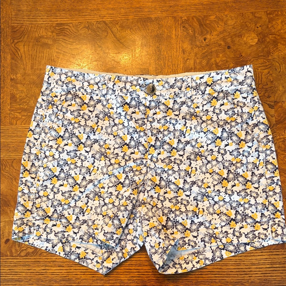 Old Navy Floral Women's Shorts - Blue, Yellow, White , Everyday short , mid-rise